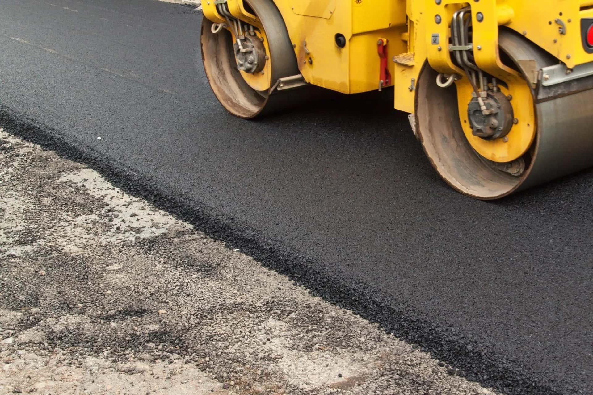 When to Turn to Asphalt Driveways